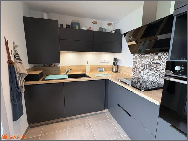 T4 lumineux, 2 loggias, vue parc et double garage