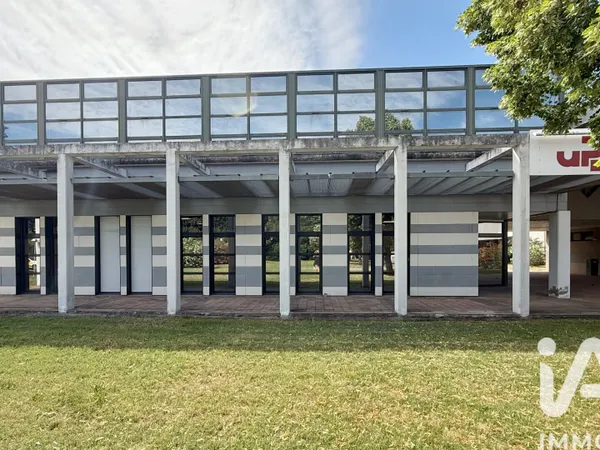 Vente Boutique/Local commercial 239 m²