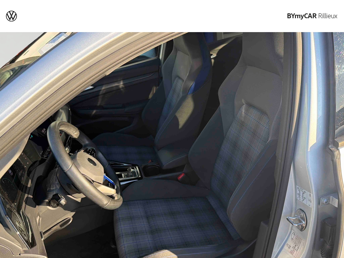 Volkswagen Golf 1.4 Hybrid Rechargeable OPF 245 DSG6 — photo 11