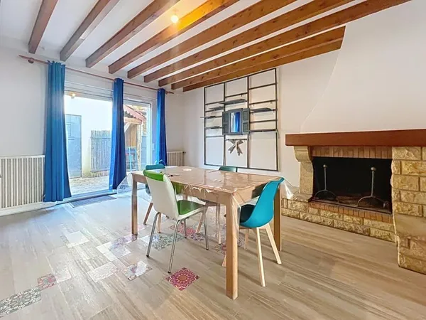 Maison de ville 170 m² à Casteljaloux - Garage, cour, 4 chambres