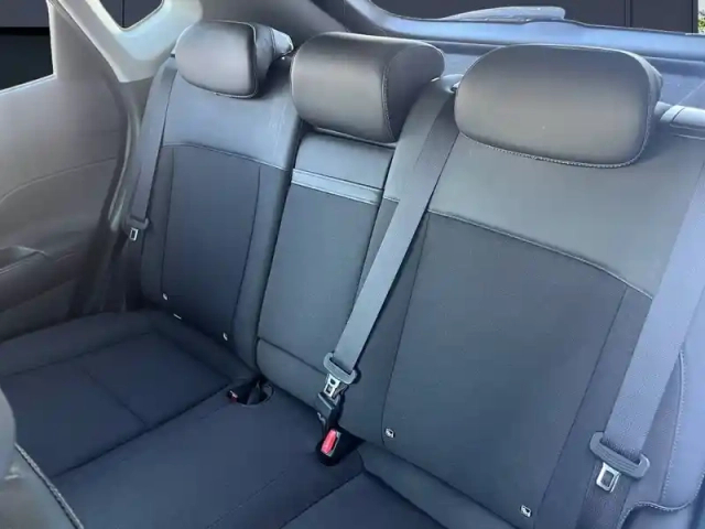 Hyundai Kona hybrid 141 — photo 13