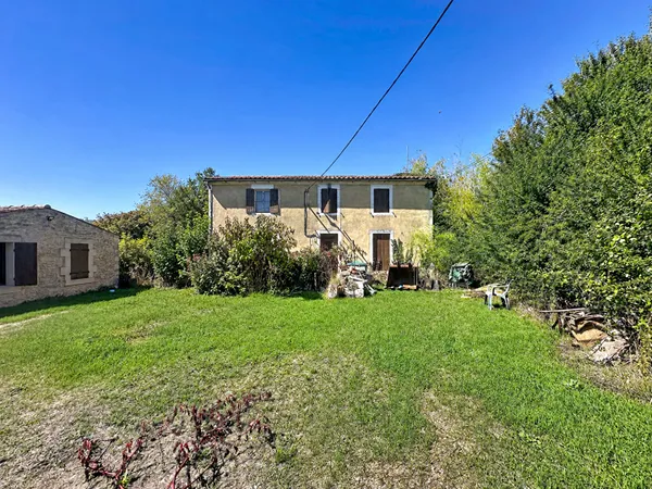Maison 10 pièces 238 m²