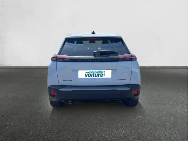 Peugeot 2008 hybrid 145 e-dcs6 — photo 11
