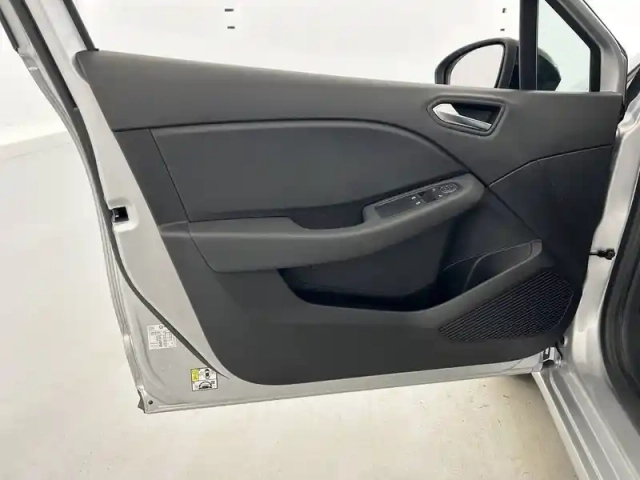 Renault Clio tce 90 — photo 38