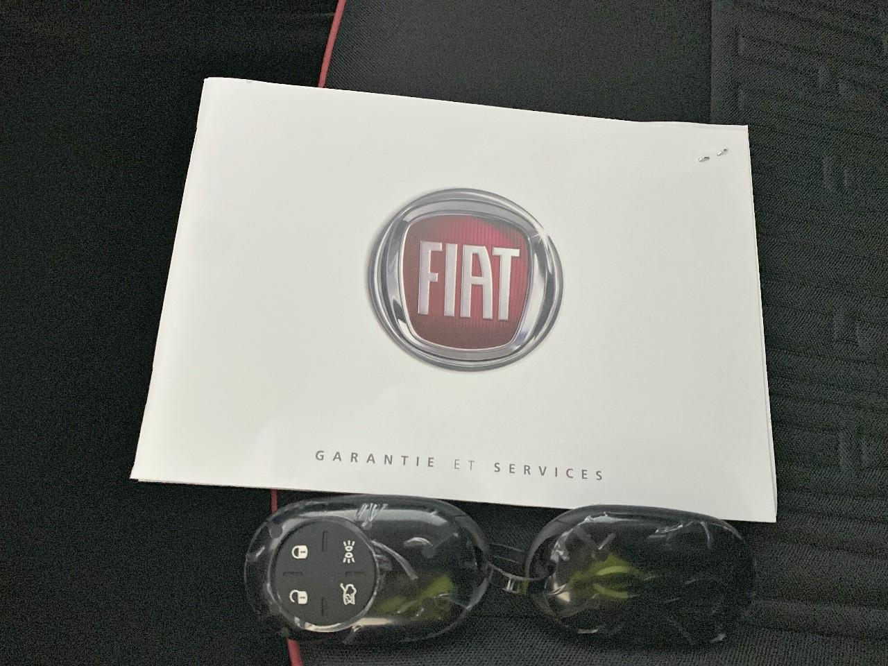 Fiat 500 3+1 e 118 ch red — photo 18