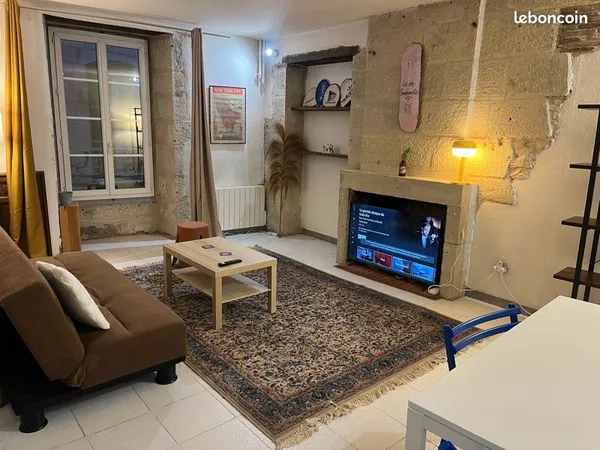 Grand appartement t2 centre