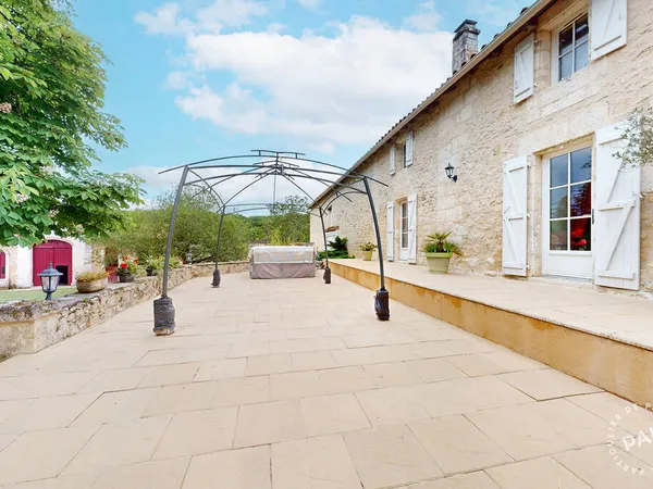 Maison 9 pièces 310 m²