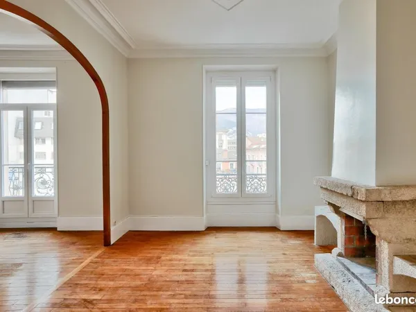 Appartement 4 pièces 95 m²