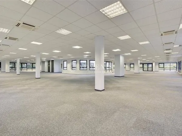 Bureaux 1034 m²