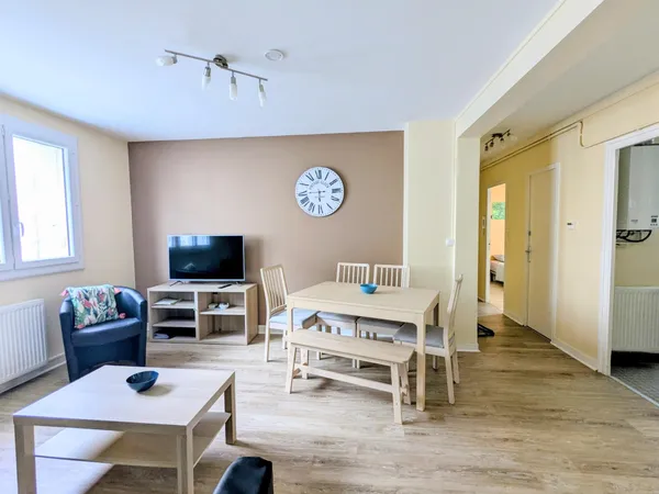 Appartement rénové 3 chambres, copropriété BBC avec ascenseur