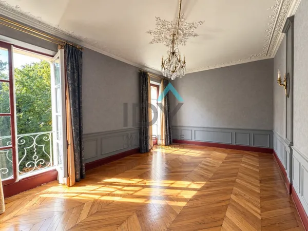 Appartement 6 pièces 115 m²