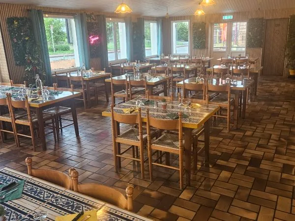 Restaurant / Bar atypique et chaleureux - Clé en main