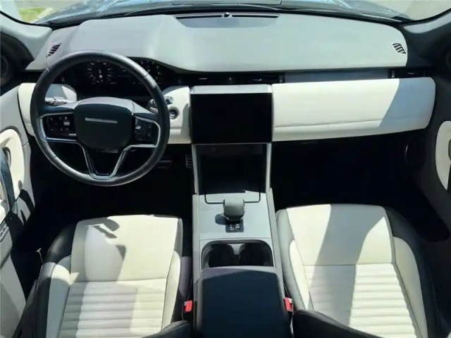 Land Rover Discovery Sport p270e phev awd bva — photo 13