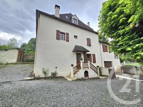 Maison 11 pièces 192 m²