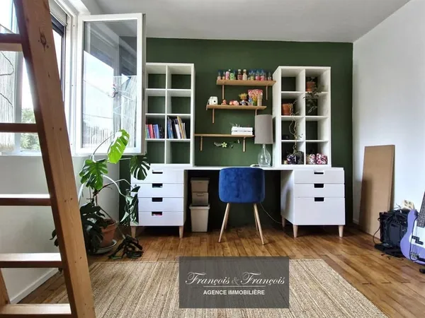 Jolie maison non mitoyenne avec jardin 4 chambres