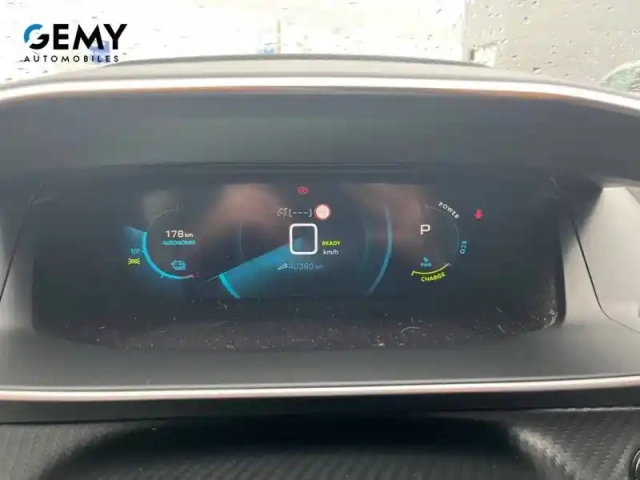 Peugeot 208 electrique 50 kwh 136ch — photo 16