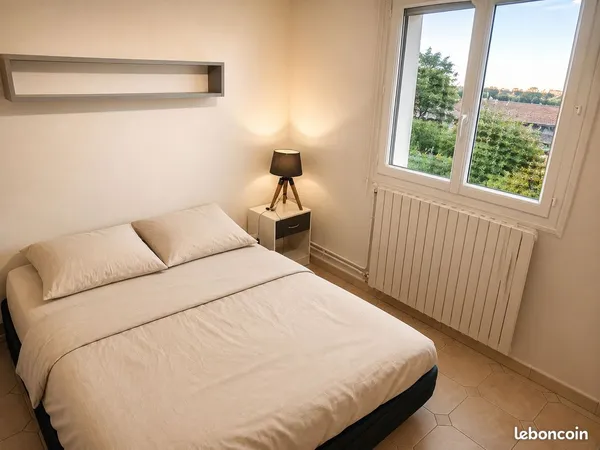 🏡 Colocation conviviale à Zone Sud - 3 chambres disponibles dans une maison calme 🏡