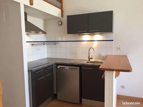 Studio avec mezzanine 35 m2 Parthenay centre