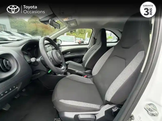 Toyota Aygo X 1.0 vvt-i 72ch dynamic my23 — photo 12
