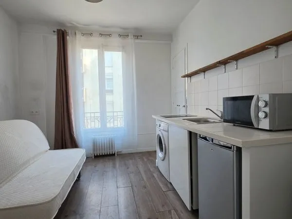 Vente studio 12,30m2 metro Gambetta