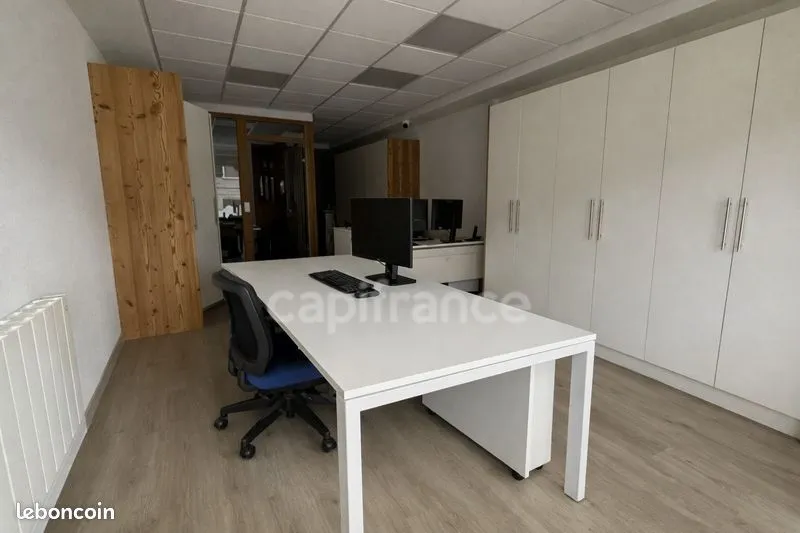 Photo 8