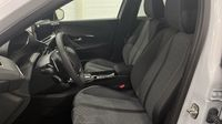 Peugeot 2008 1.2 130ch S&S Allure EAT8 — photo 12