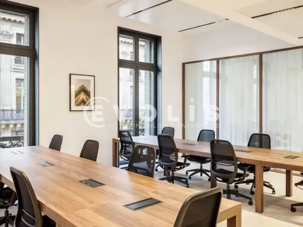 Bureaux 248 m²