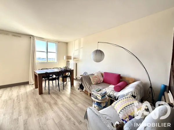 Appartement 4 pièces 77 m²