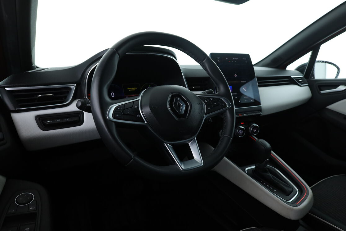 Renault Clio 1.6 E-Tech Hybride Techno — photo 10