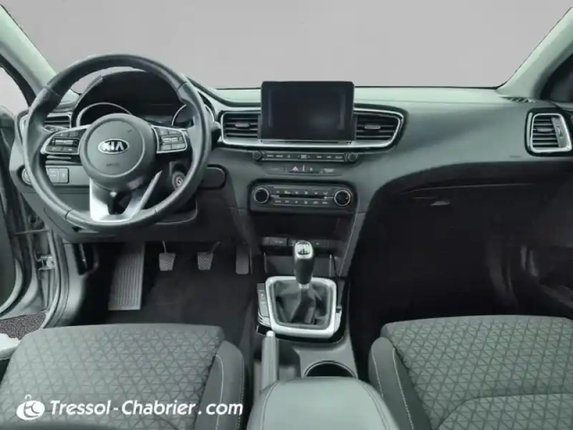 Kia Ceed 1.0 t-gdi 120 ch isg bvm6 active — photo 6