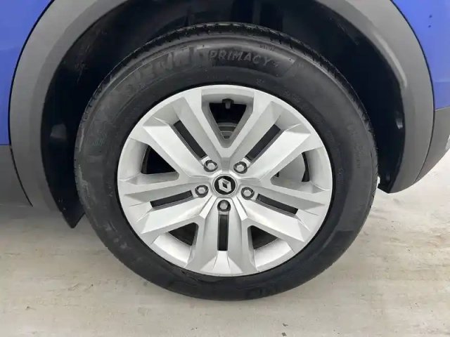 Renault Captur e-tech 145 - 21 — photo 29