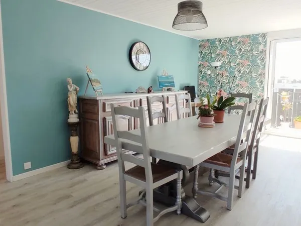 Appartement rénové proche centre et commodités