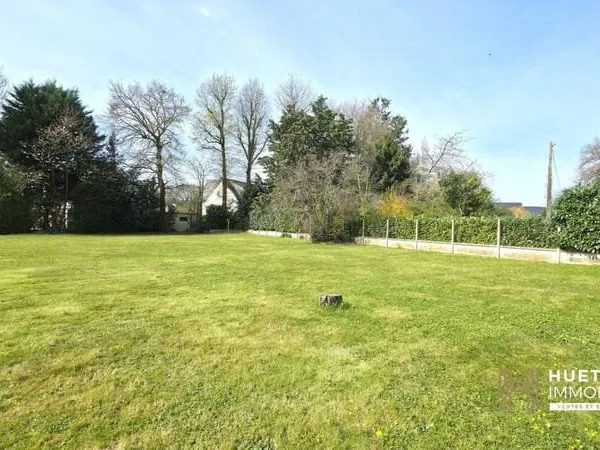 Terrain 858 m²