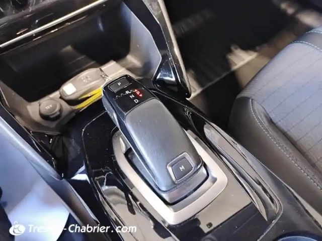 Peugeot 208 puretech 100 s&amp;s eat8 allure — photo 5