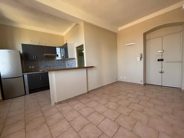 Appartement 6 pièces 45 m²