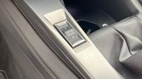 Peugeot 308 1.2 PureTech 130ch S&S Allure Pack — photo 19