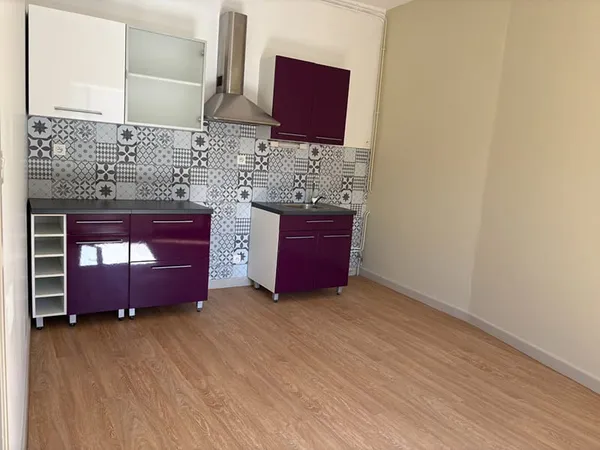 Bel appartement de 3 pièces dans le centre de Craponne sur Arzon