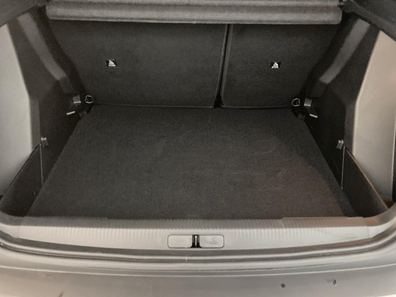 Peugeot 2008 hybrid 145 ch e-dcs6 allure — photo 6