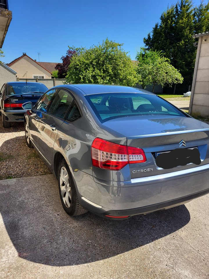 Citroën C5 HDi 110 FAP Dynamique occasion - Diesel - 2009 - 242 000 km - 2 200 € - Orgerus (Yvelines) WV177180761 — photo 2