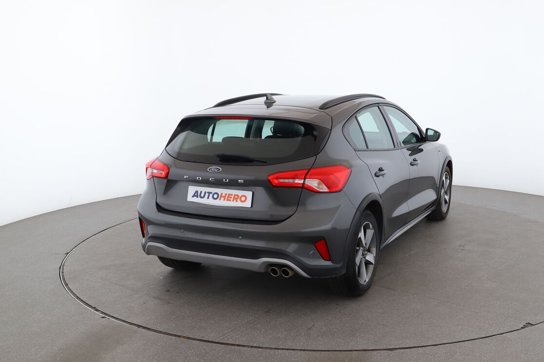 Ford Focus 1.0 EcoBoost Active — photo 5