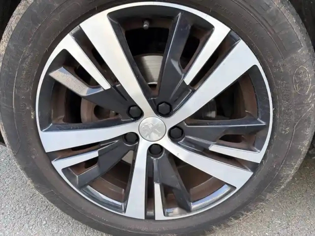 Peugeot 3008 puretech 180ch s&amp;s eat8 — photo 13