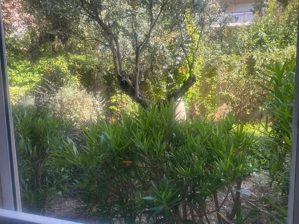 Beau t4 dans résidence calme et arborée