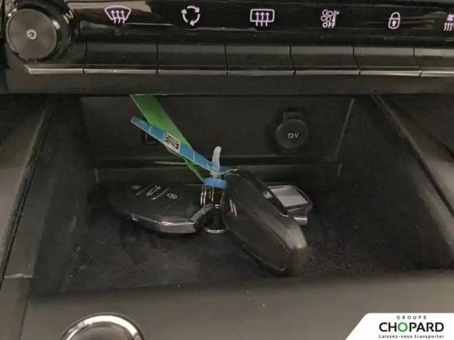Citroën C5 Aircross hybride rechargeable 225 s&amp;s e-eat8 — photo 48