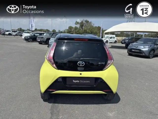 Toyota Aygo 1.0 vvt-i 69ch x-cite 3 jaune fizz 5p — photo 4