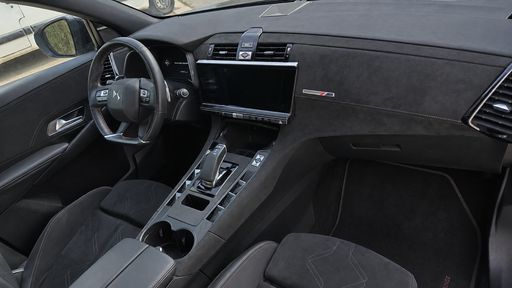 DS DS7 Crossback 1.6 THP 225  Hybride e-EAT8 - Performance Line + – 2021 – 47496 km – Hybride rechargeable – Boîte Automatique — photo 48