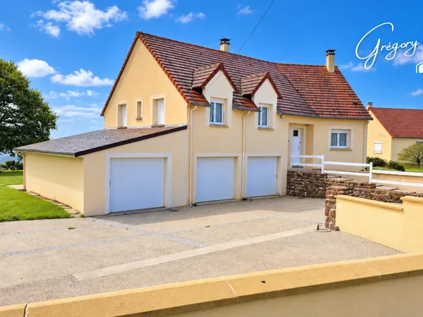 DOUBLE GARAGE + 1 garage