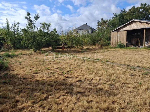 Terrain 1020 m²