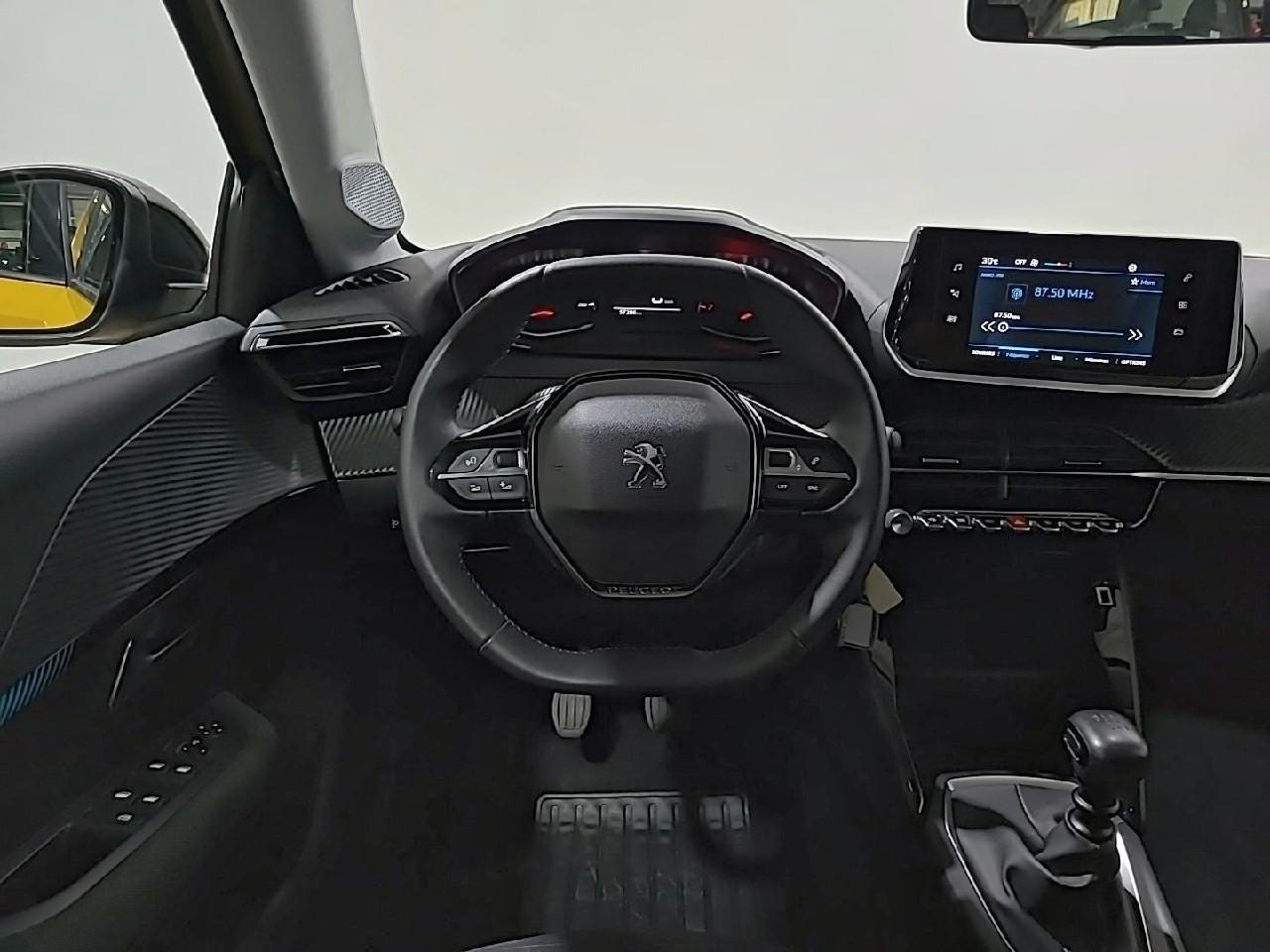 Peugeot 208 puretech 100 s&s bvm6 style — photo 17