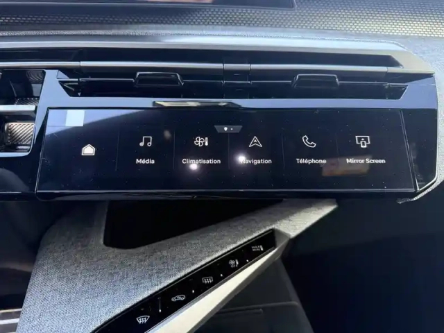 Peugeot 3008 electrique 210 ch 73 kwh — photo 13