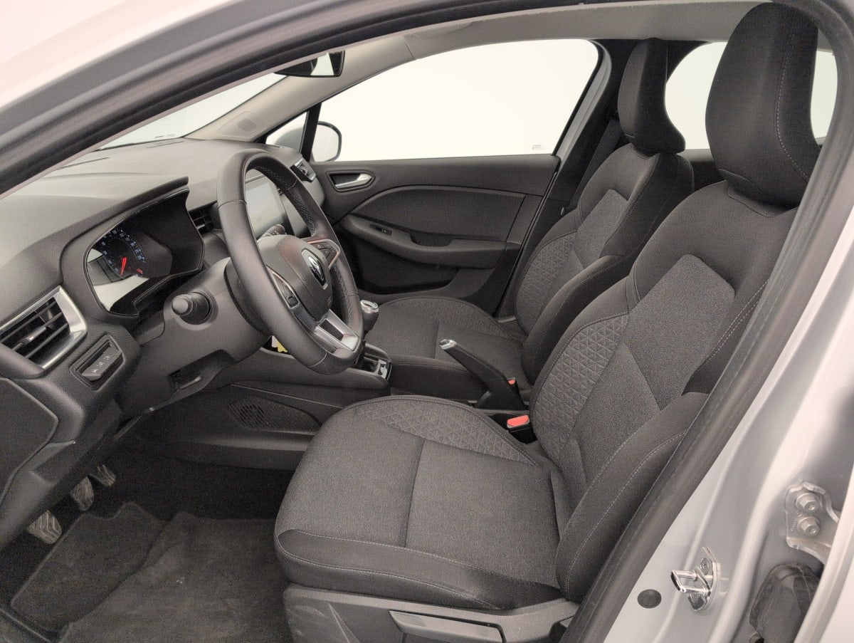 Renault Clio 5 — photo 23